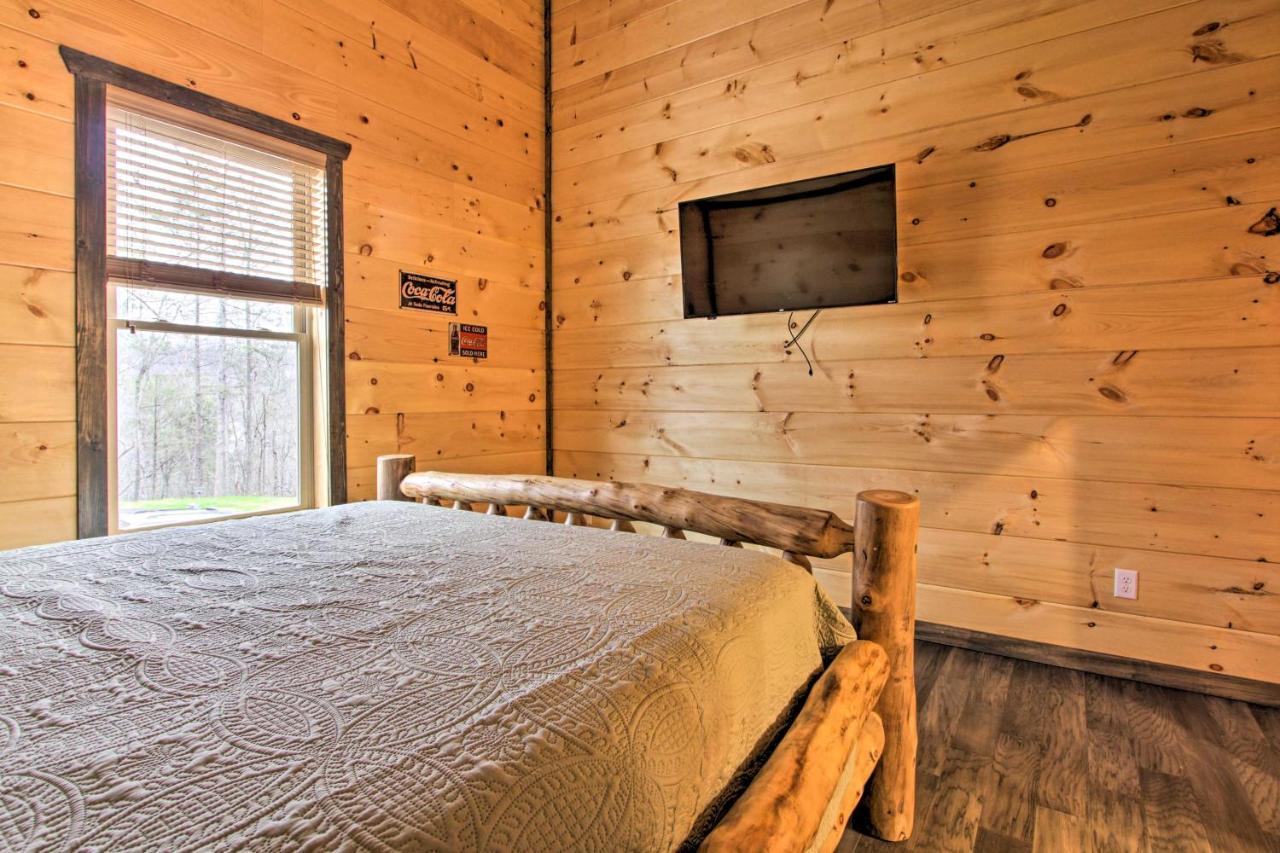 Luxe Cabin With Home Theater Less Than 2 Miles To Gatlinburg Exterior foto