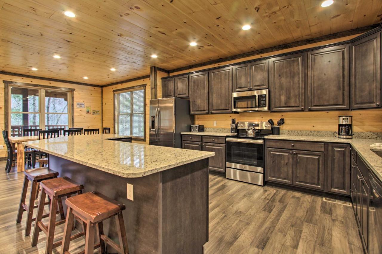 Luxe Cabin With Home Theater Less Than 2 Miles To Gatlinburg Exterior foto