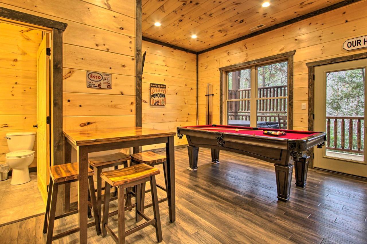 Luxe Cabin With Home Theater Less Than 2 Miles To Gatlinburg Exterior foto