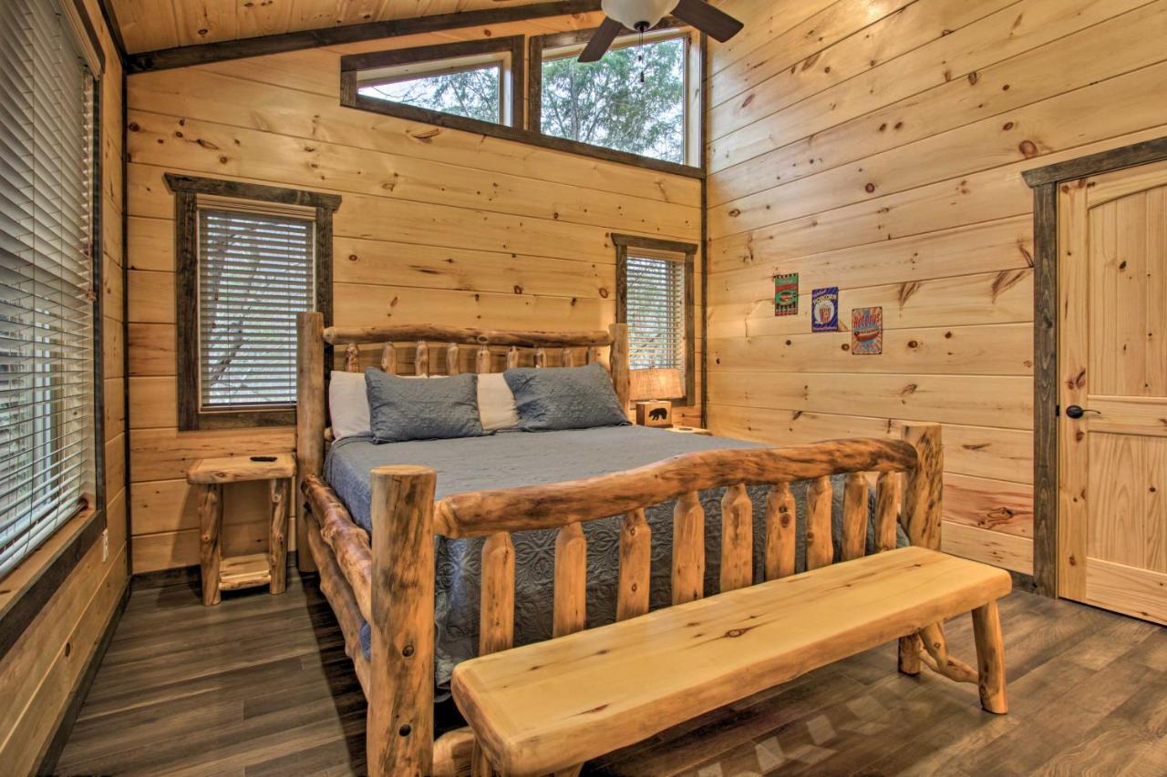 Luxe Cabin With Home Theater Less Than 2 Miles To Gatlinburg Exterior foto